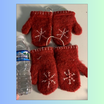 Lot 028: Yarn Mittens Christmas Decor - set of 2