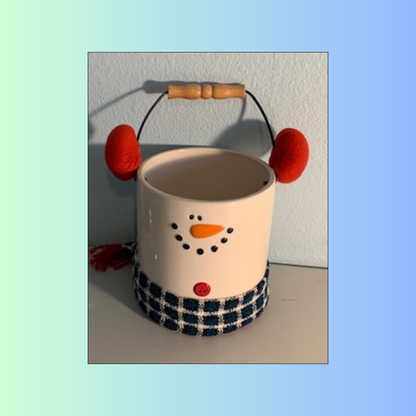 Lot 074: Snowman Crock