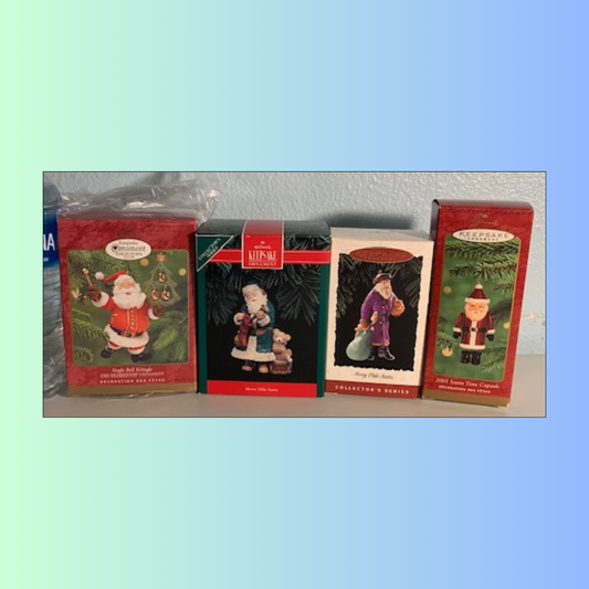 Lot 010: Santa Ornaments - set of 4