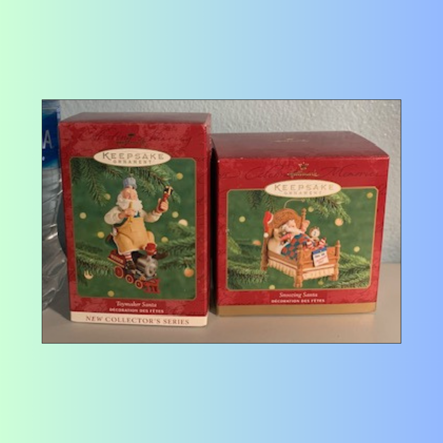 Lot 009: Santa Ornaments - set of 2