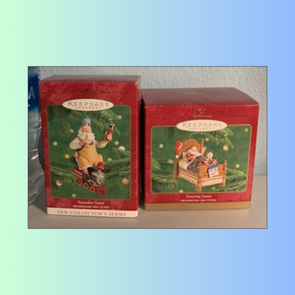 Lot 009: Santa Ornaments - set of 2