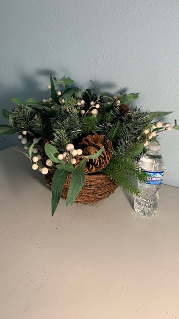 Lot 058: Hanging Christmas Foliage Basket