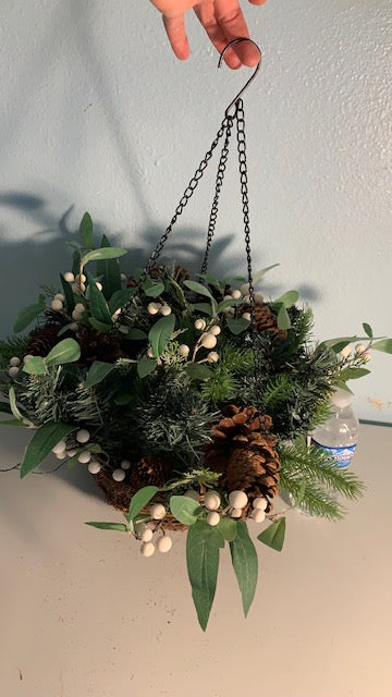 Lot 058: Hanging Christmas Foliage Basket