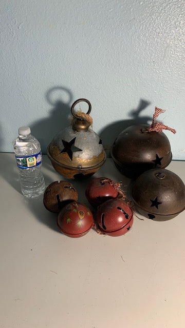 Lot 036: Metal Bells - set of 7