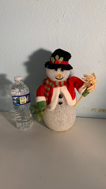 Lot 031: Tabletop Snowman